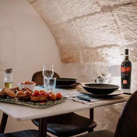 Mestru Rafeli Art Carovigno