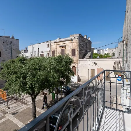 Mestru Rafeli Art Carovigno