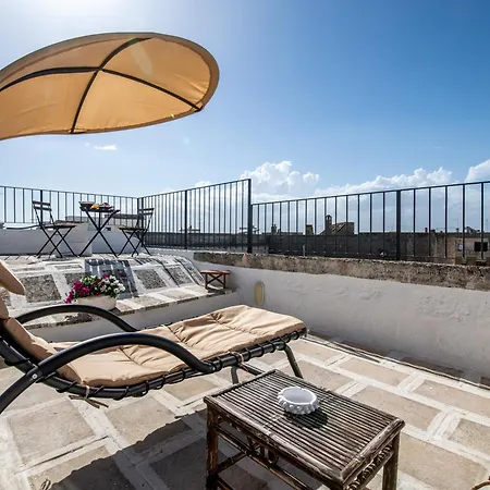 Mestru Rafeli Art بيت للعطل كاروفينيو