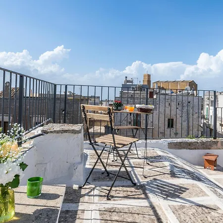 Mestru Rafeli Art كاروفينيو